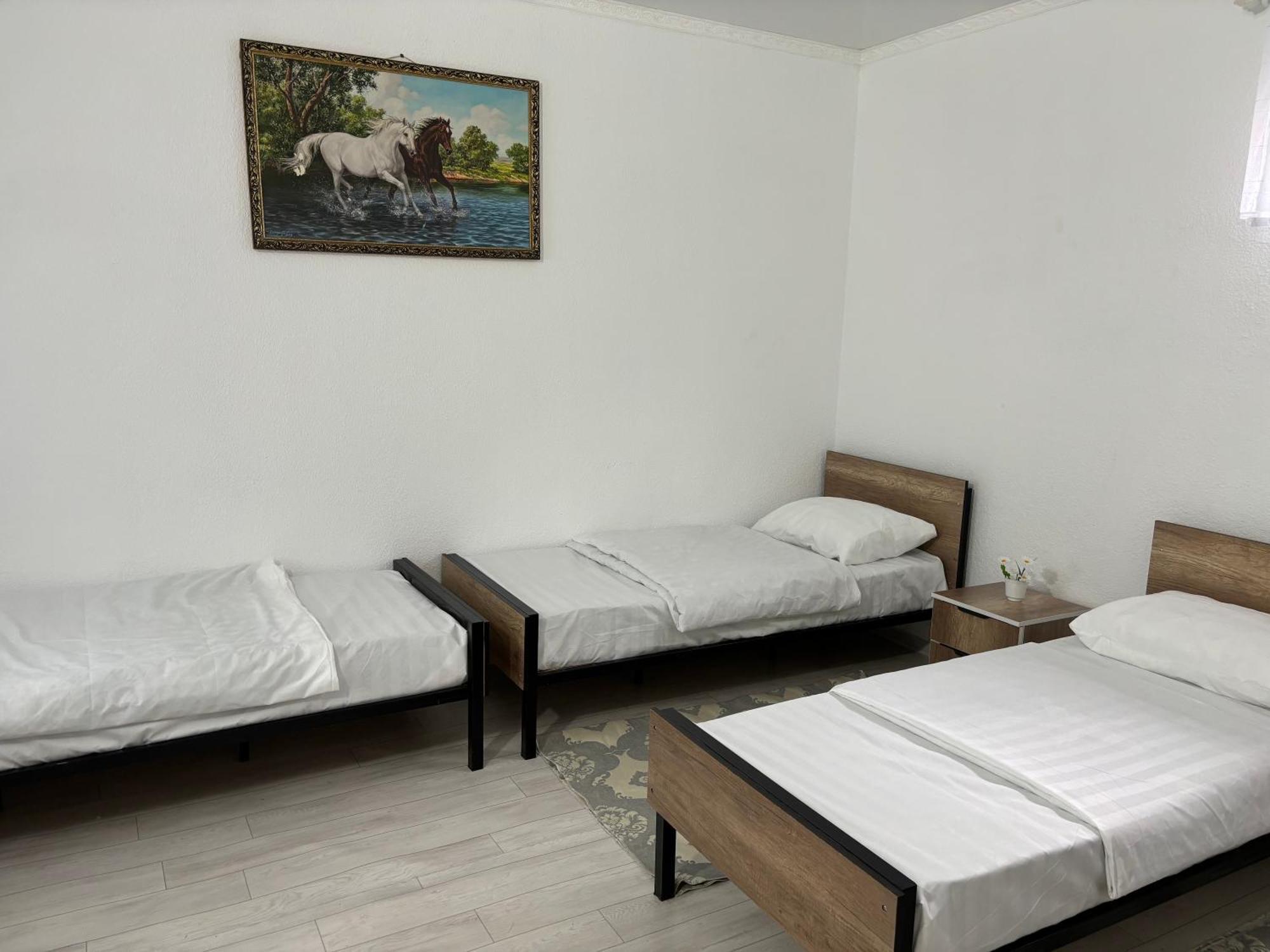 Hostel,Halal Хостел,Халал Tokmok Exterior photo