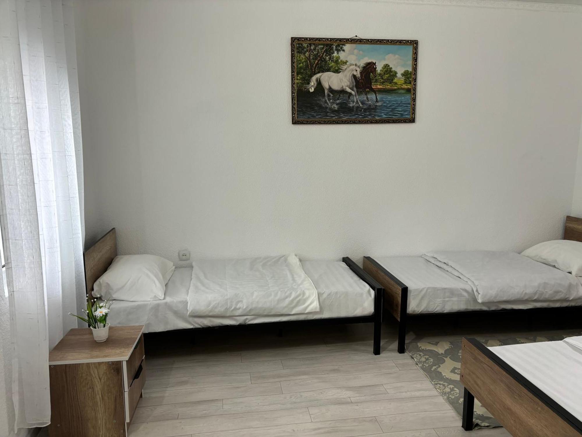 Hostel,Halal Хостел,Халал Tokmok Exterior photo
