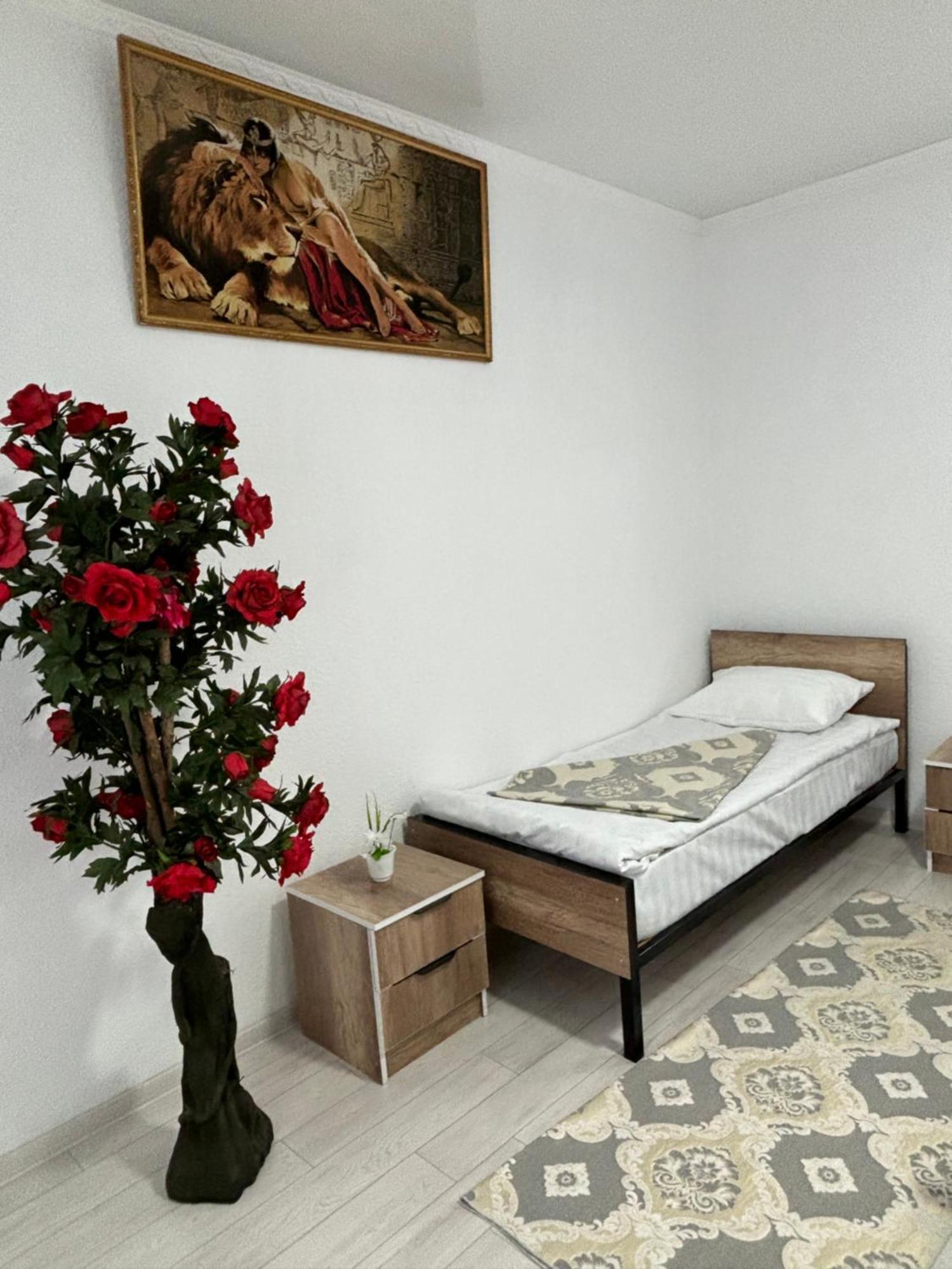 Hostel,Halal Хостел,Халал Tokmok Exterior photo