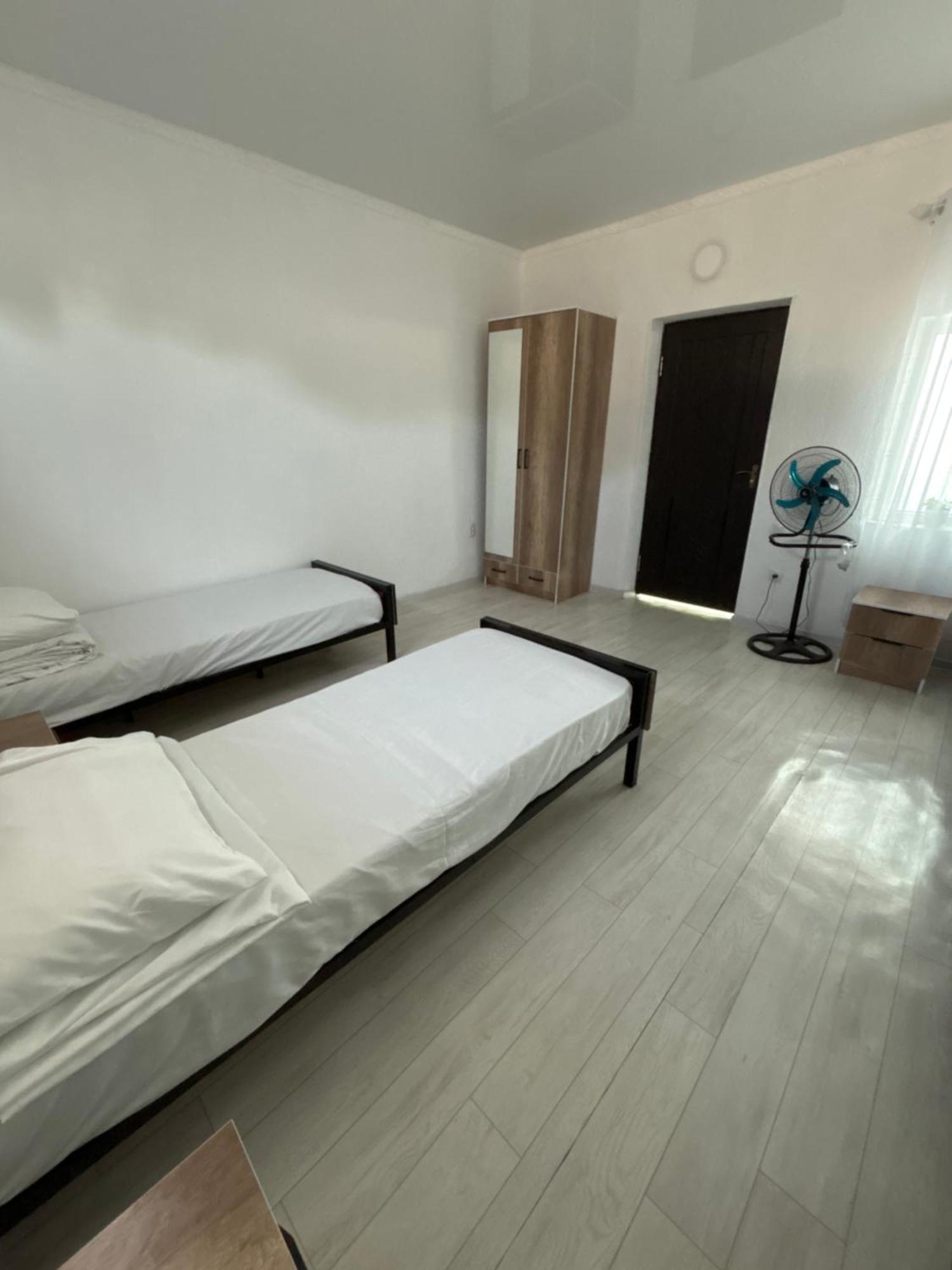Hostel,Halal Хостел,Халал Tokmok Exterior photo